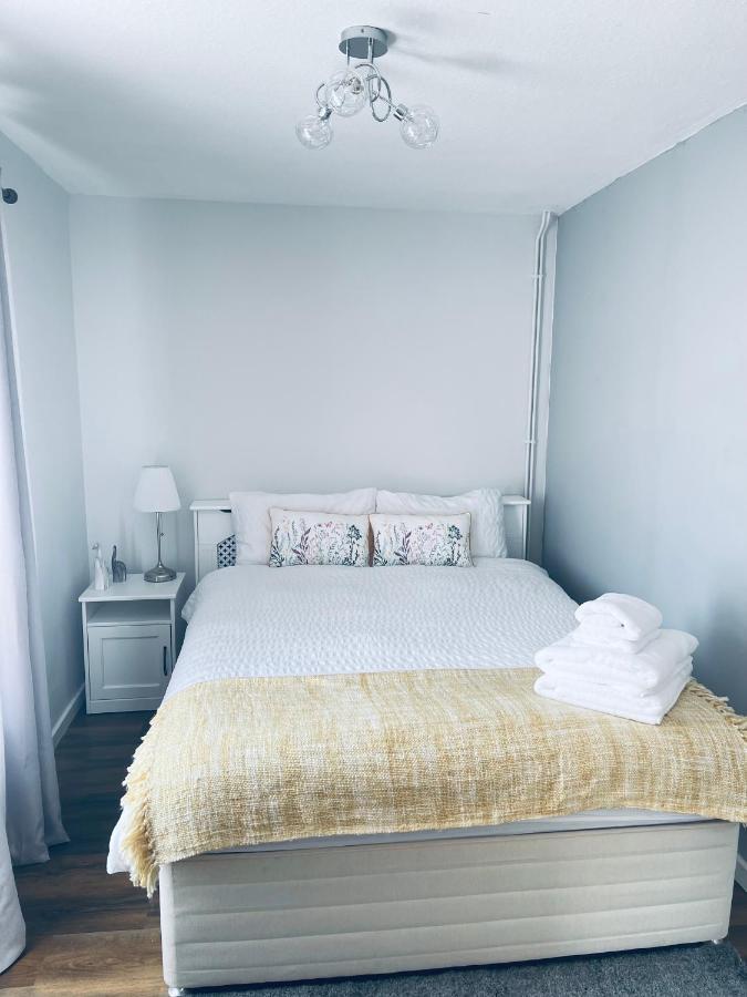 Small Doble, Shared House Filton Esterno foto