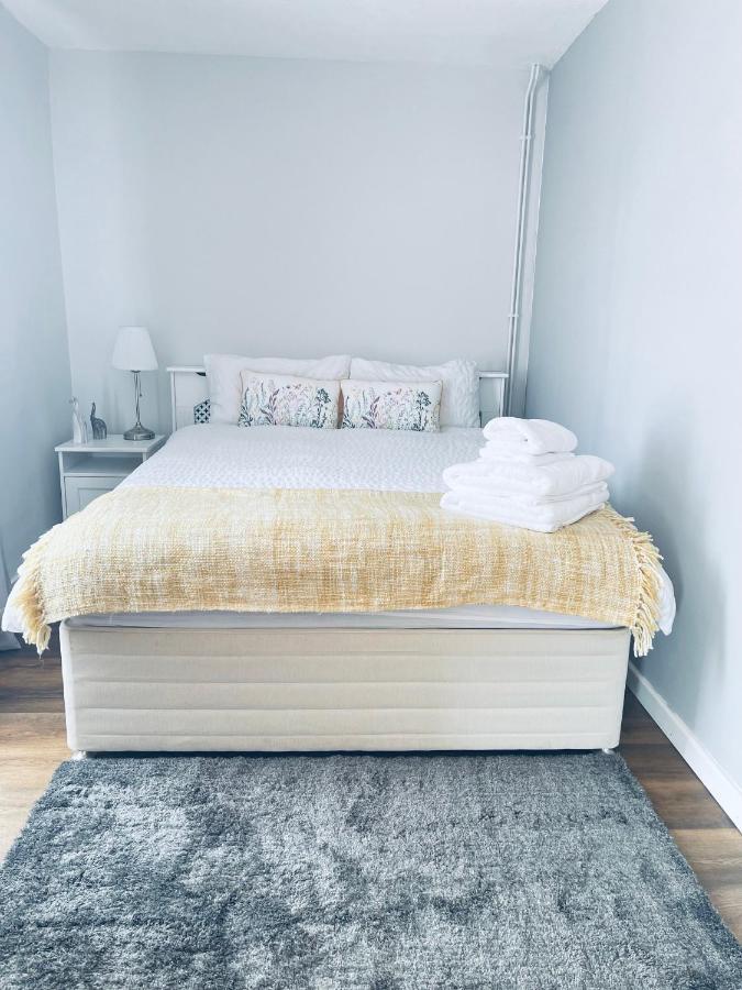 Small Doble, Shared House Filton Esterno foto